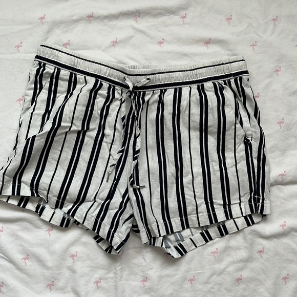 White and Navy stripped shorts - Picture 1 of 3